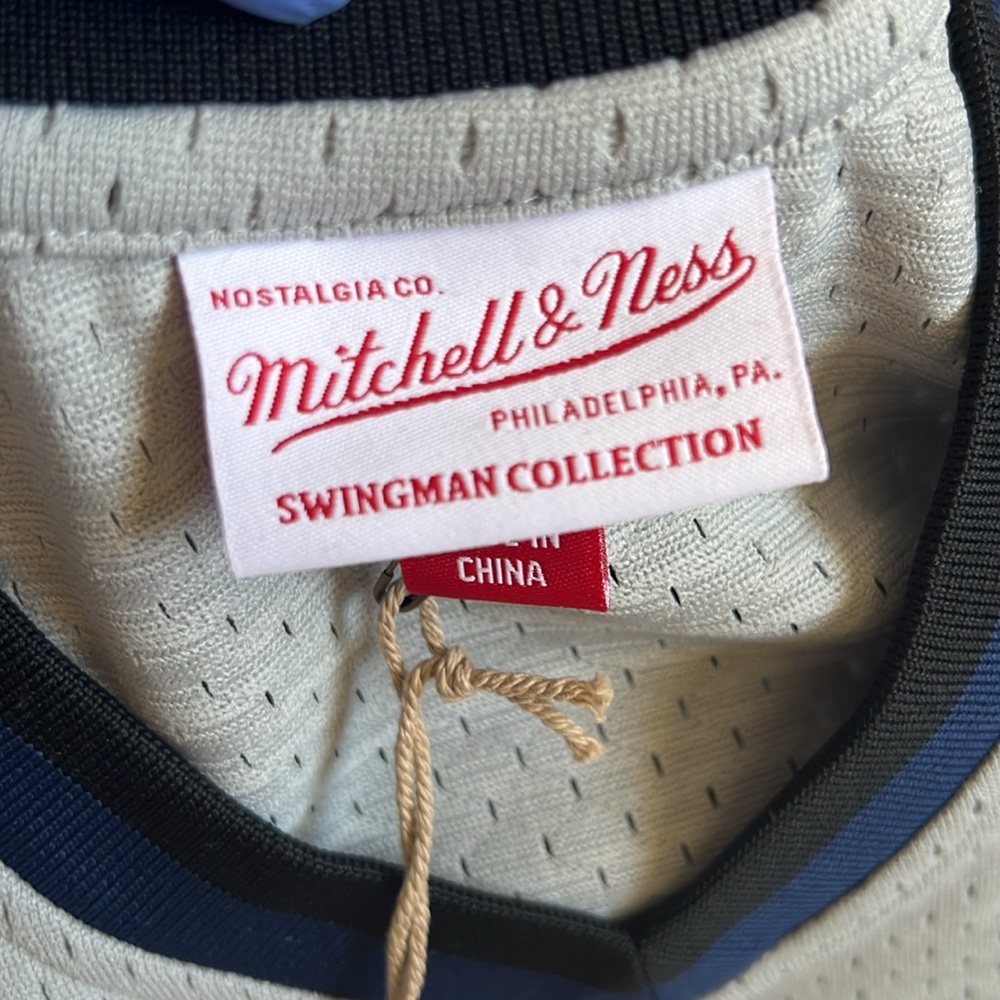 Mitchell & Ness jersey - Picture 8 of 10